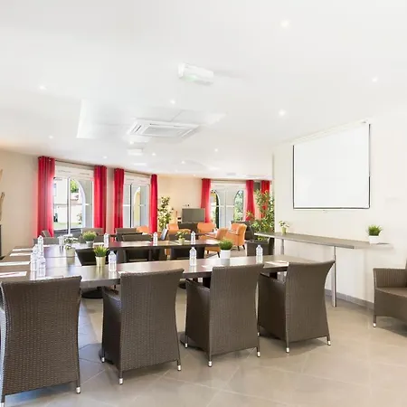 Hotel apartamentowy Garden & Aix En Provence - Rousset (Bouches-du-Rhone)