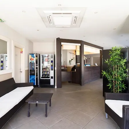 Garden & Aix En Provence - Hotel apartamentowy 3*