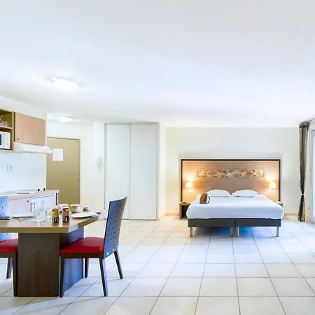 Hotel apartamentowy Garden & Aix En Provence - Rousset (Bouches-du-Rhone)
